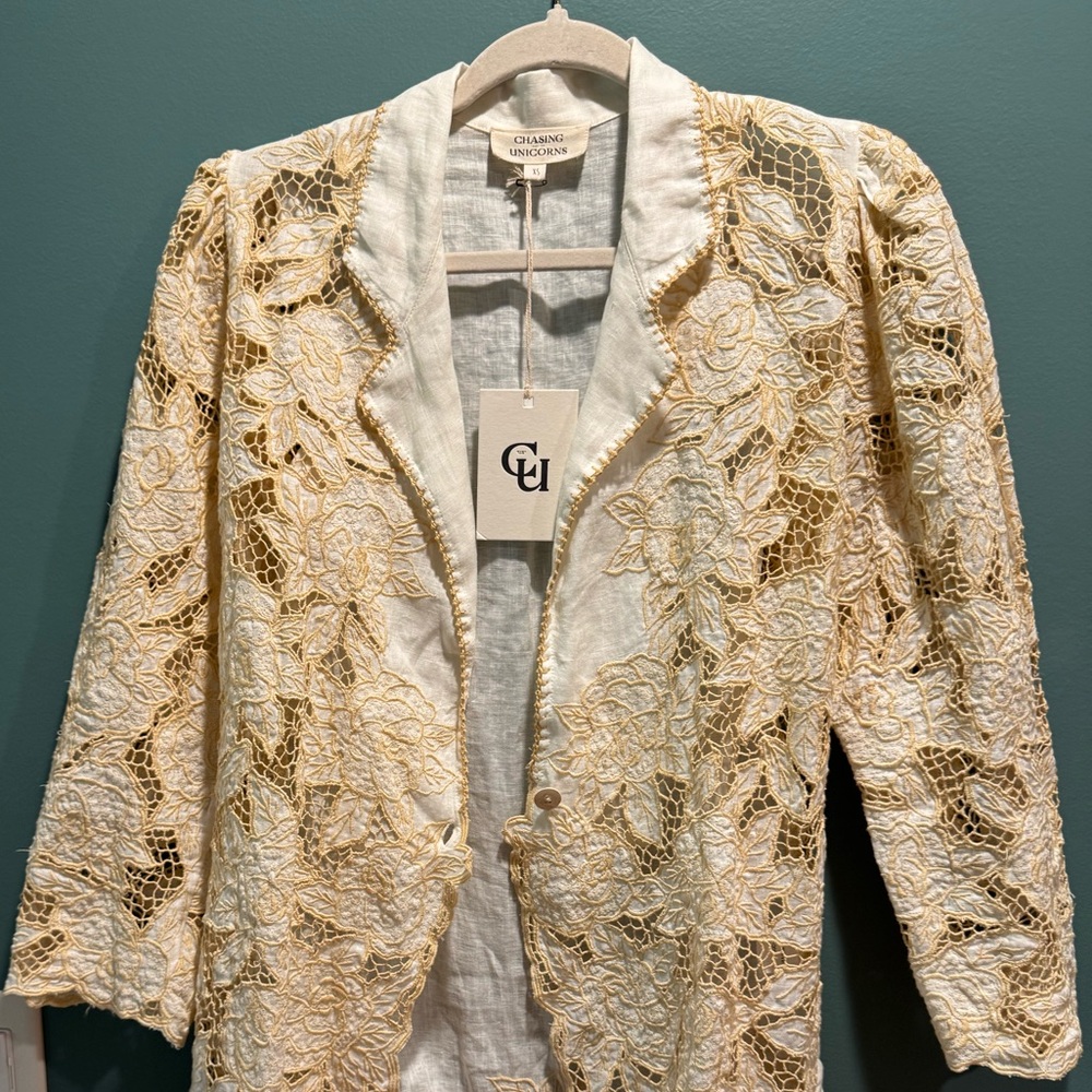 Chasing Unicorns Lace Blazer - Cream and Gold